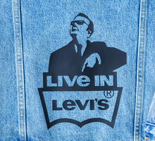 Naszywki i naklejki na ubrania