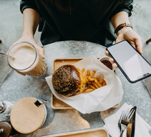 Aplikacja do liczenia kalorii: czy warto z niej korzystać?