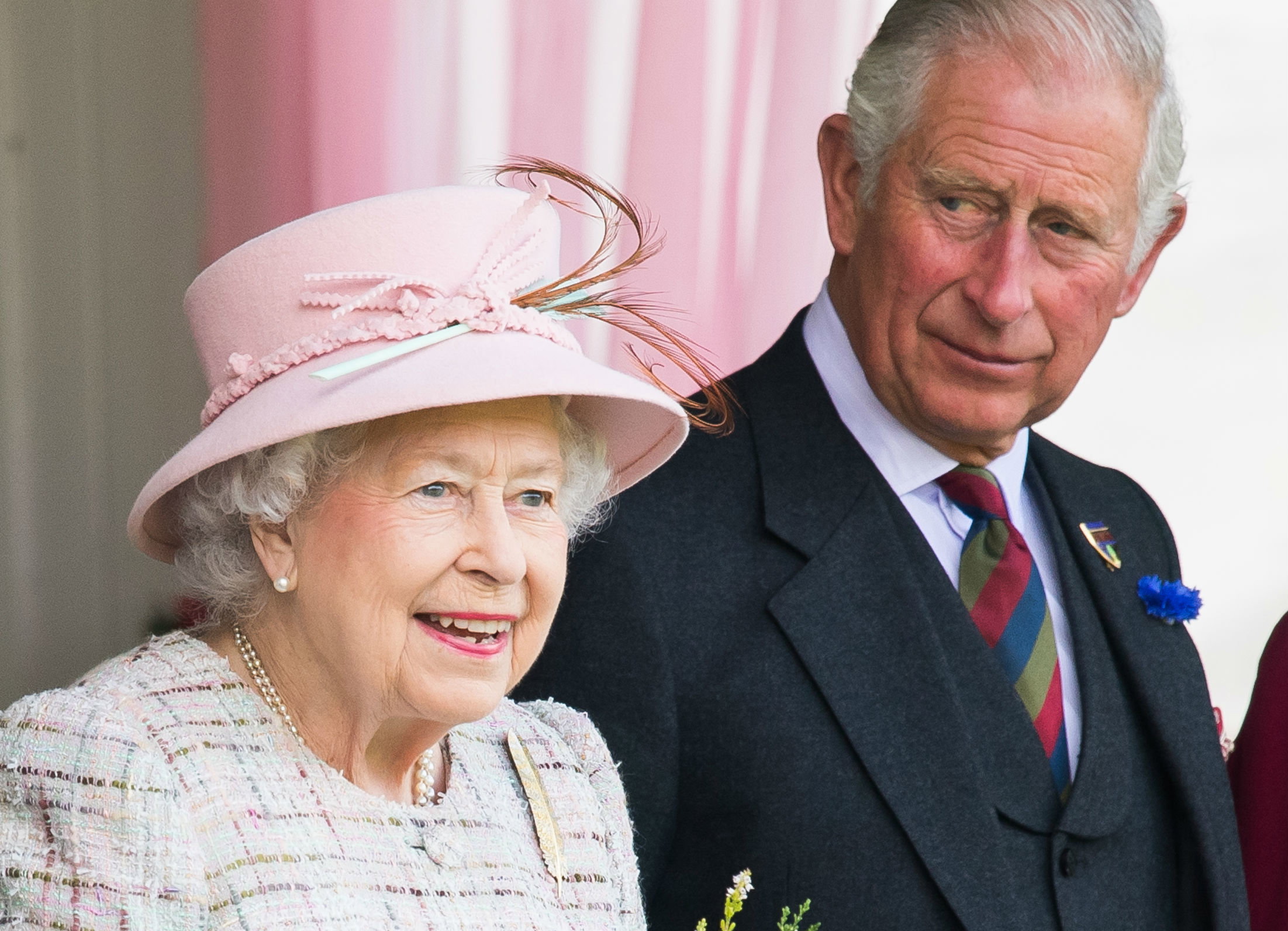 Królowa Elżbieta i książę Karol