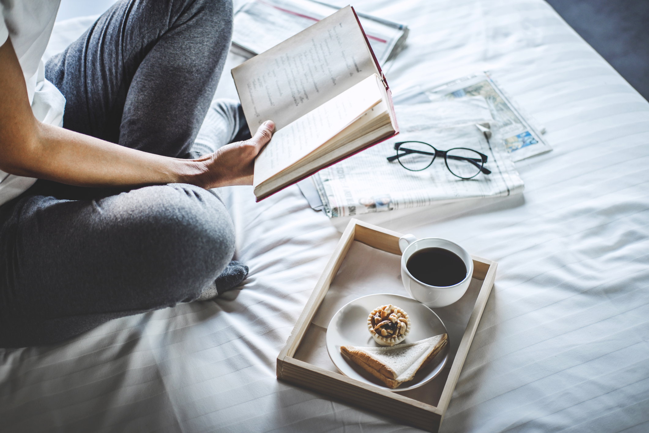 Światowy Dzień książki: 10 książek, które wciągną cię bez reszty