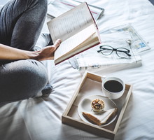 Światowy Dzień książki: 10 książek, które wciągną cię bez reszty