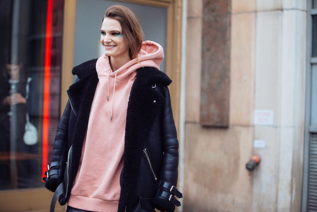 Moda w stylu lat 80.