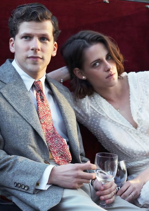 kristenstewart-eisenberg-cafesociety