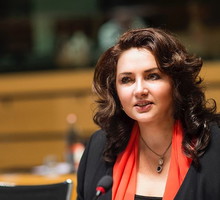 Komisarz unijna, Helena Dalli