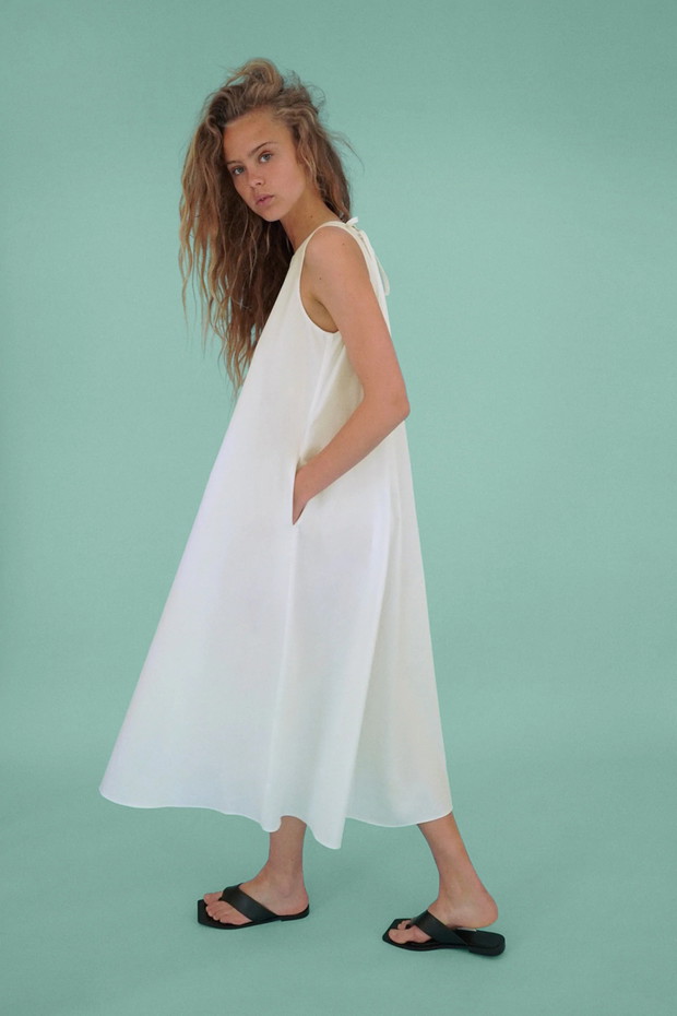 Biała sukienka oversize Zara - cena 139 zł