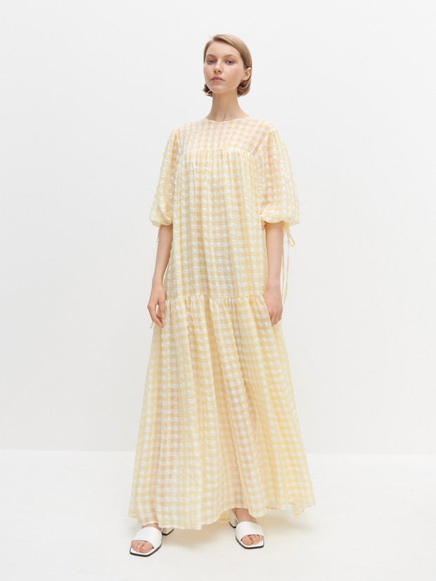 Ta sukienka Reserved jest hitem Instagrama