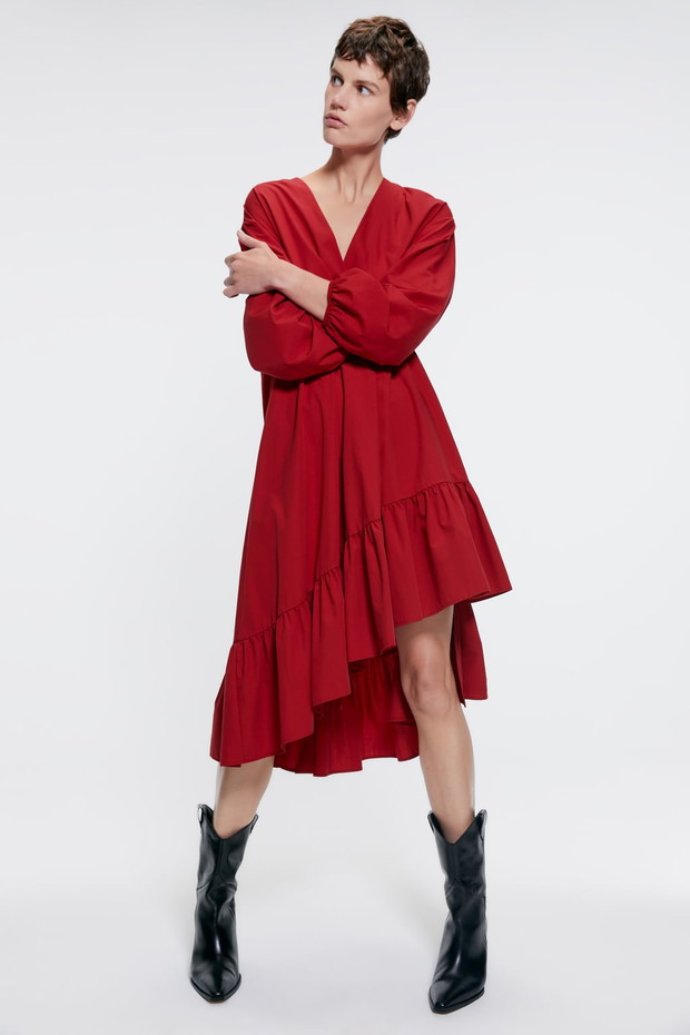 Sukienka Zara oversize przeceniona na 99,5 zł