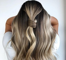 Modne kolory włosów dla zielonych, piwnych i niebieskich oczu