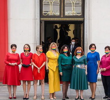 Amerykański „Vogue” napisał o "Tęczowym proteście" podczas zaprzysiężenia Andrzeja Dudy