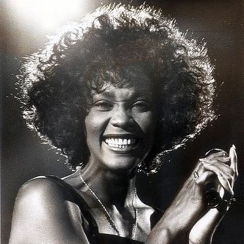 Jak wyglądały ostatnie chwile Whitney Houston?