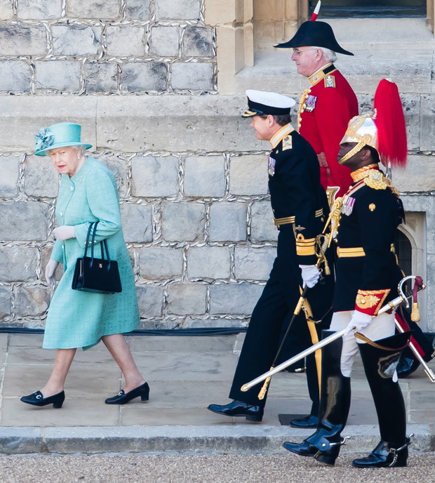 Królowa Elżbieta II to wymagająca monarchini - wszyscy muszą przestrzegać jej zasad!