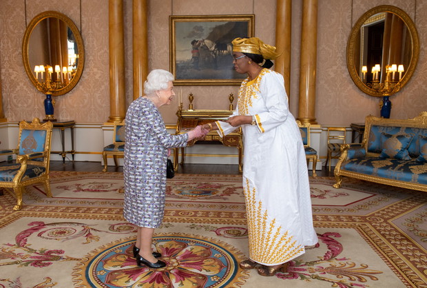 Królowa Elżbieta II to wymagająca monarchini - wszyscy muszą przestrzegać jej zasad!