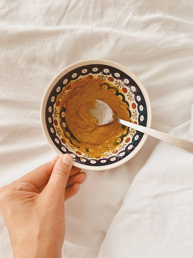 Maseczka z kurkumy - kurkumowa pasta urodowa