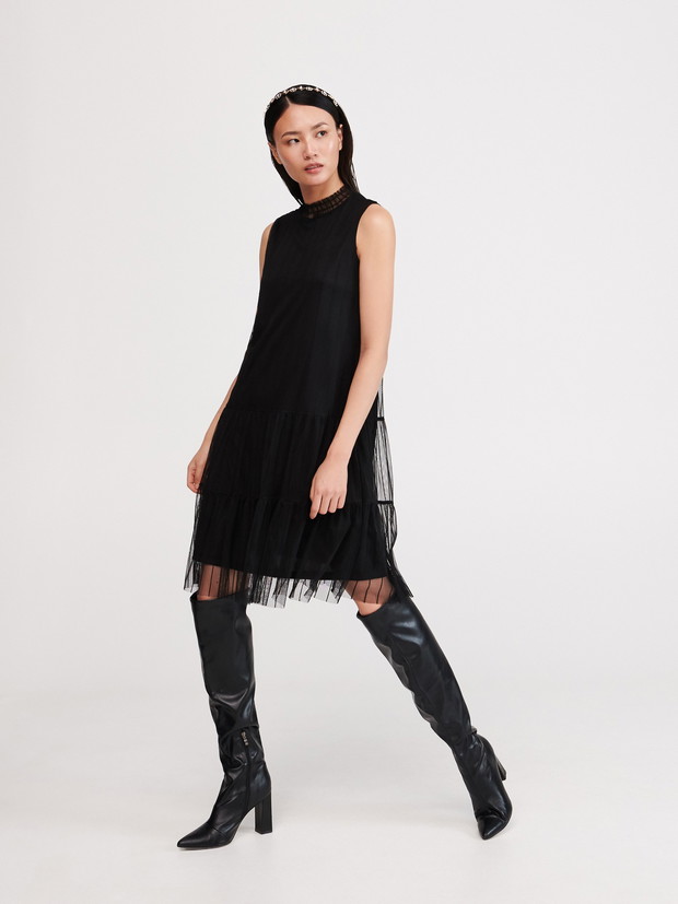 Sukienka wieczorowa Reserved przeceniona o 20%