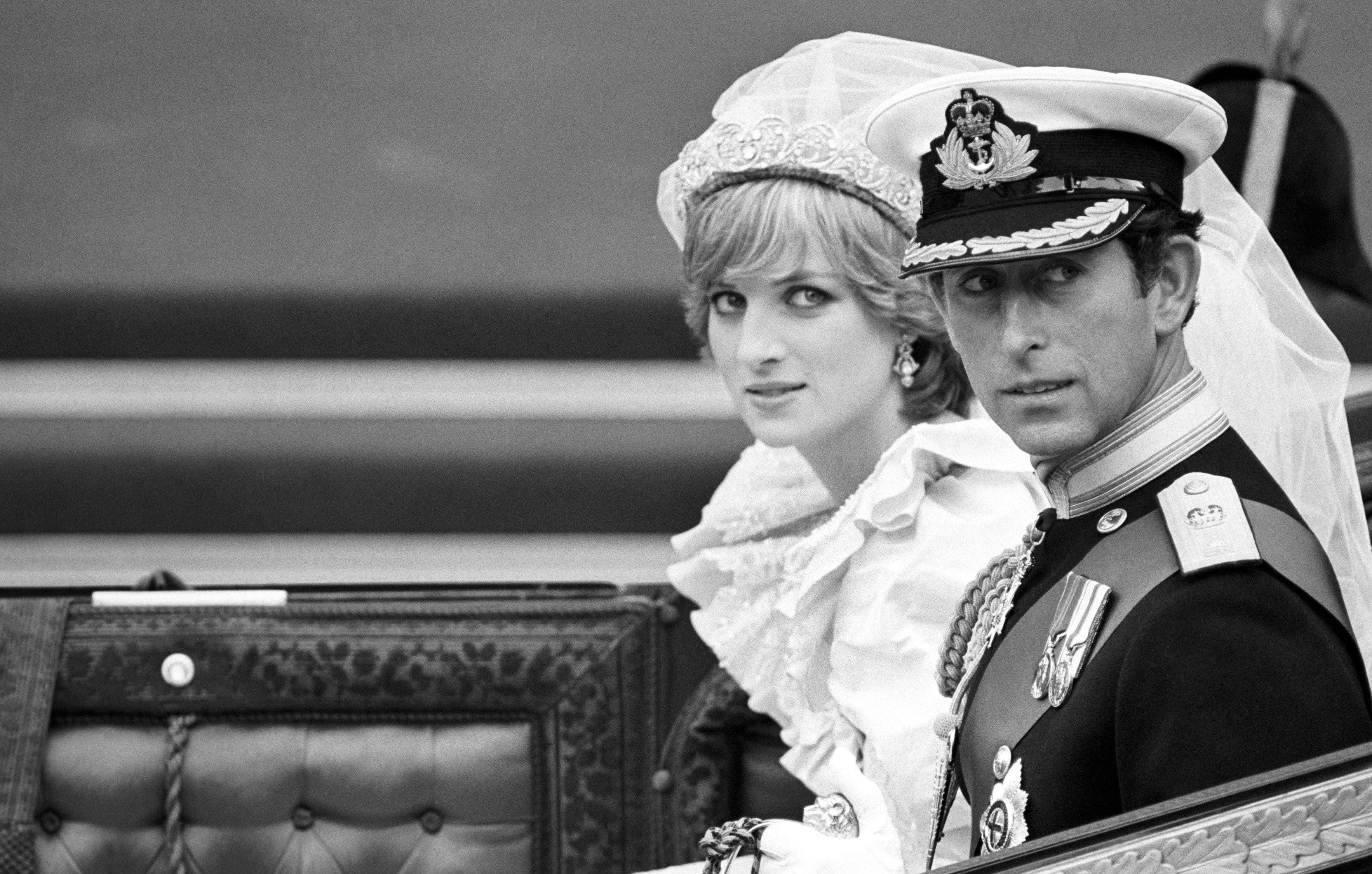 Suknia ślubna księżnej Diany - tajemnica po latach wyszła na jaw