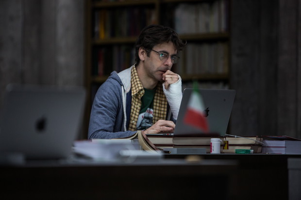 Kadr z filmu Kod Dedala