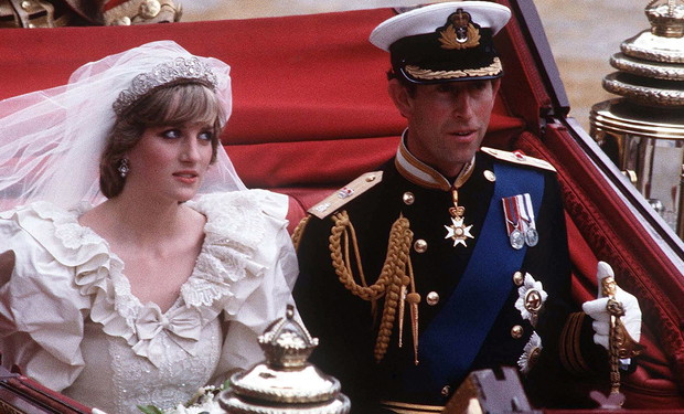 Suknia ślubna księżnej Diany - tajemnica po latach wyszła na jaw