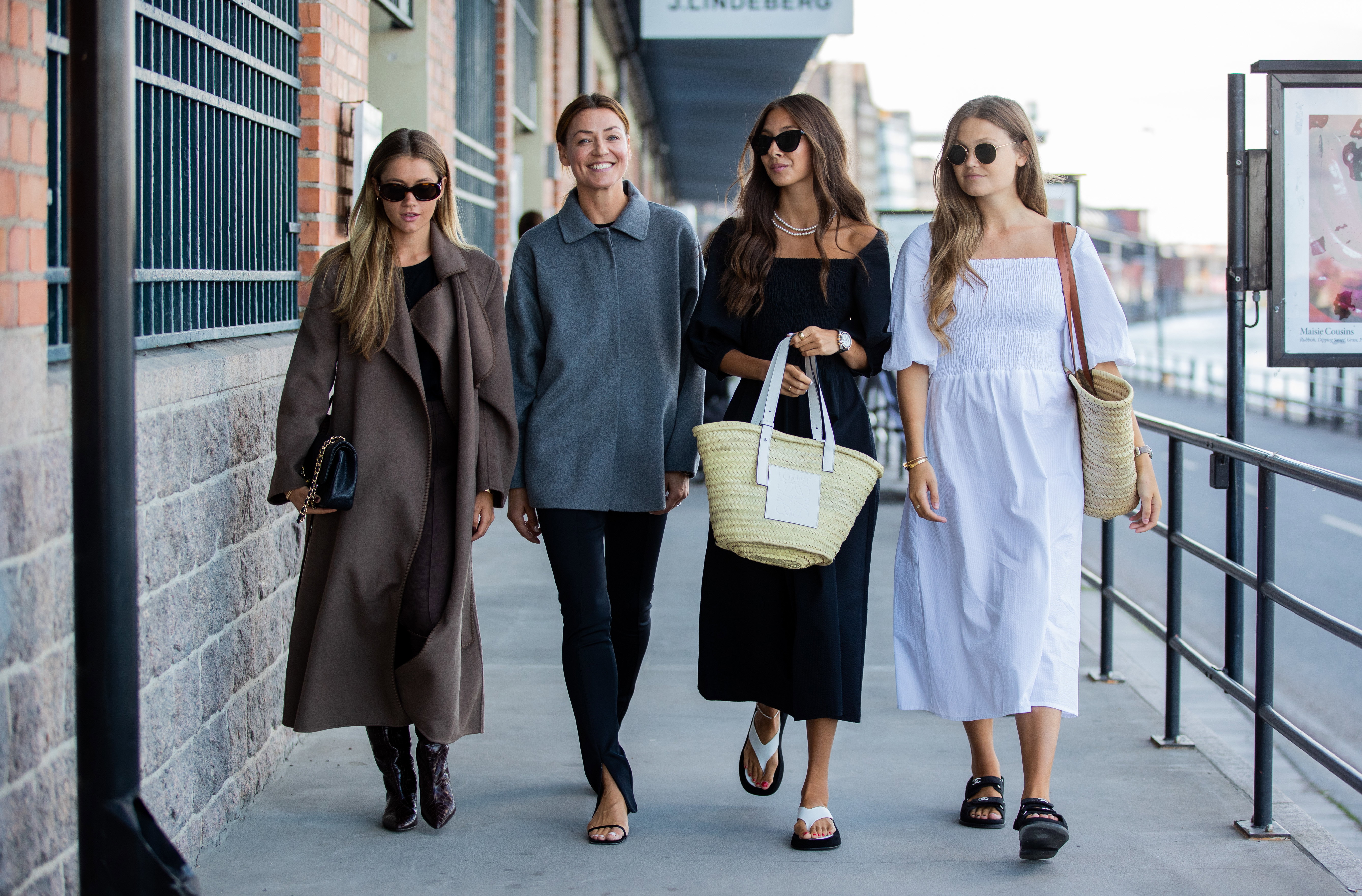 Moda trendy 2020: Najpopularniejsze kolory na jesień