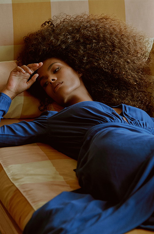 Nowa kampania The Odder Side z Tiną Kunakey