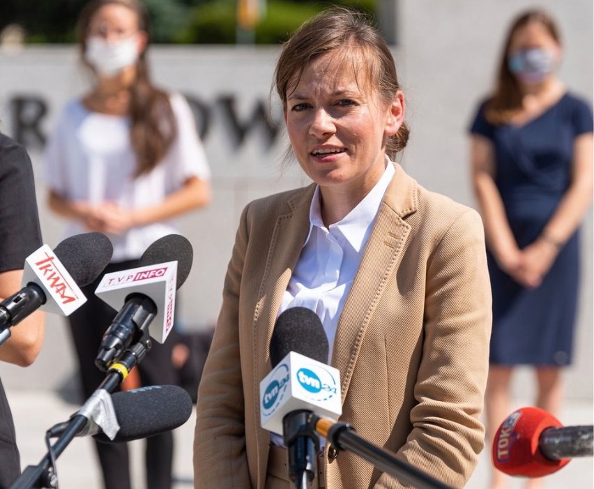 Zuzanna Rudzińska-Bluszcz, kandydatka na Rzecznika Praw Obywatelskich o zdjęciu, które wywołało burzę na Twitterze: „Prawda o Polsce i o ludziach leży poza Twitterem”