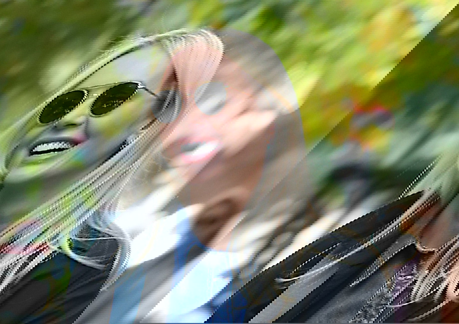 Jeansy na jesień 2020 - Agnieszka Woźniak-Starak wie, jak zrobić efekt WOW!