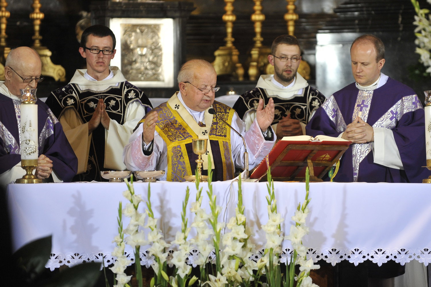 Abp Jędraszewski ostrzega przed ideologią singli