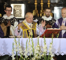 Abp Jędraszewski ostrzega przed ideologią singli