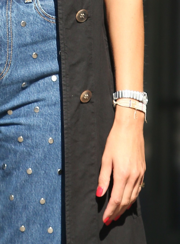 Jeansowe spodnie Gianni kosztują majątek, ale podobne zrobisz sama w domu