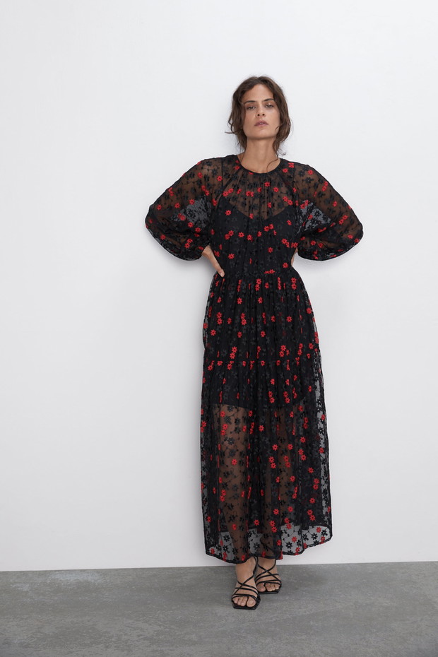 Sukienka z tiulem oversize hiszpańska