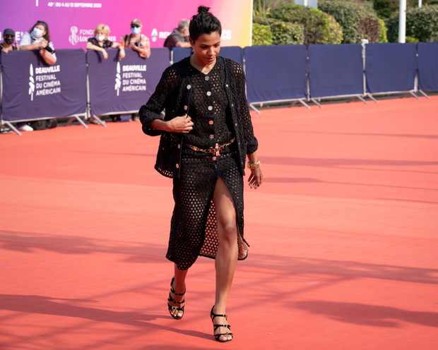 Trendy na jesień 2020: najmodniejsze kardigany