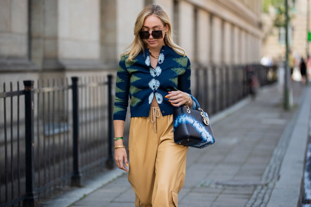 Trendy na jesień 2020: najmodniejsze kardigany