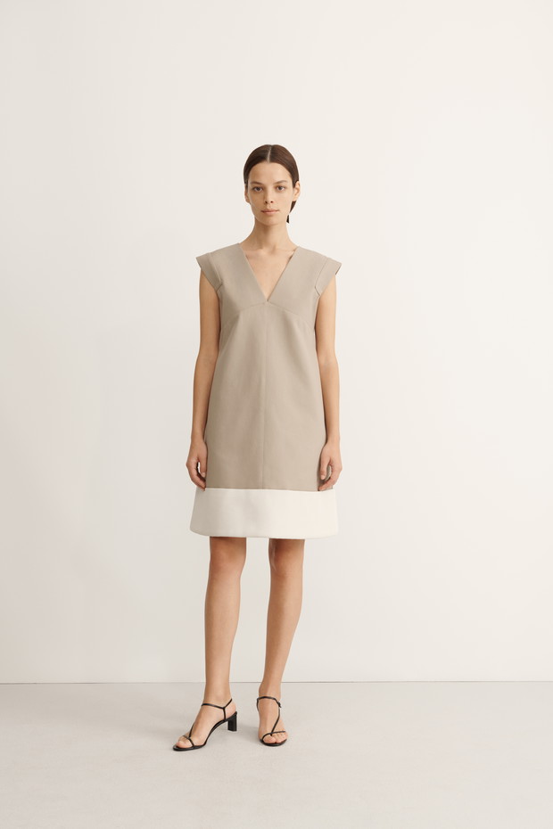 Moda trendy 2020: nowa kolekcja COS wiosna 2020