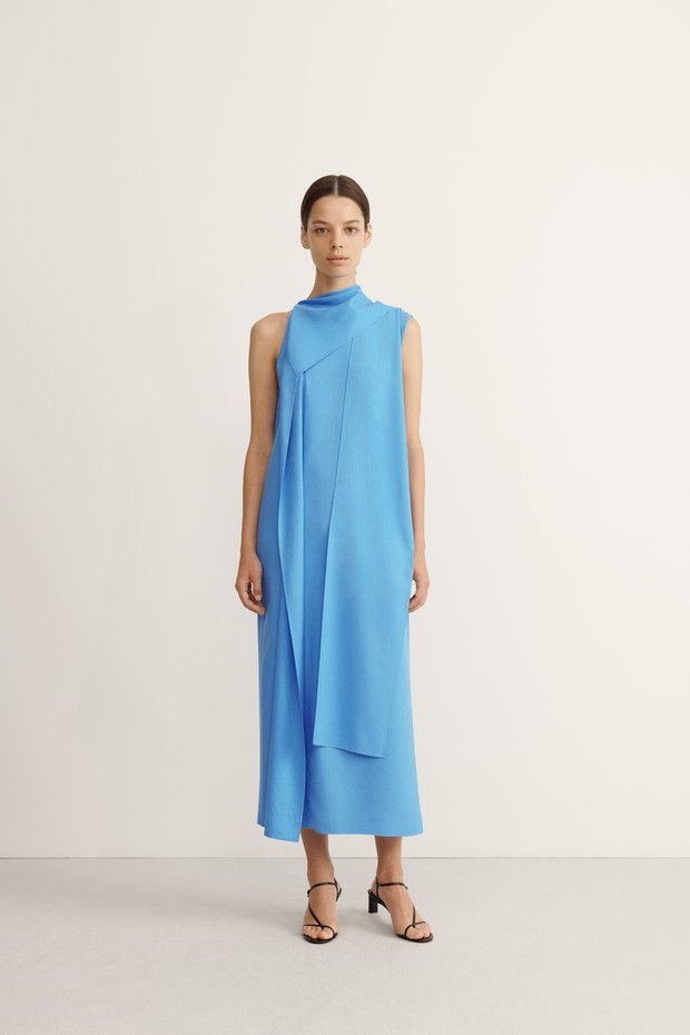 Moda trendy 2020: nowa kolekcja COS wiosna 2020