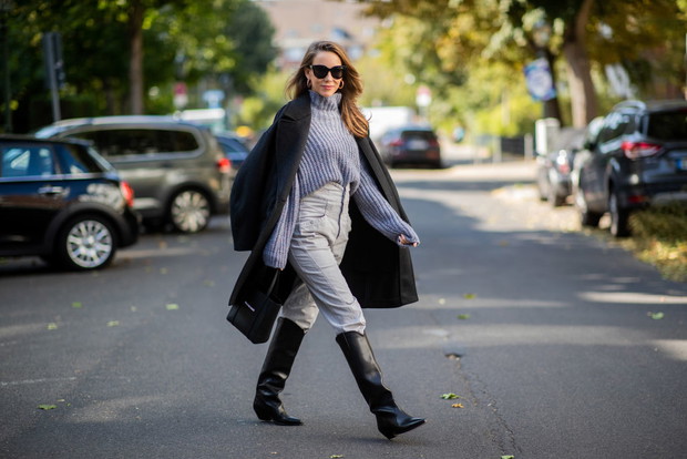 Modne kozaki na jesień na obcasie do 5 cm