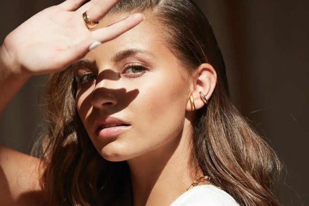 Moda na zimę - Julia Wieniawa i dziewczęce trapery z polskiej sieciówki