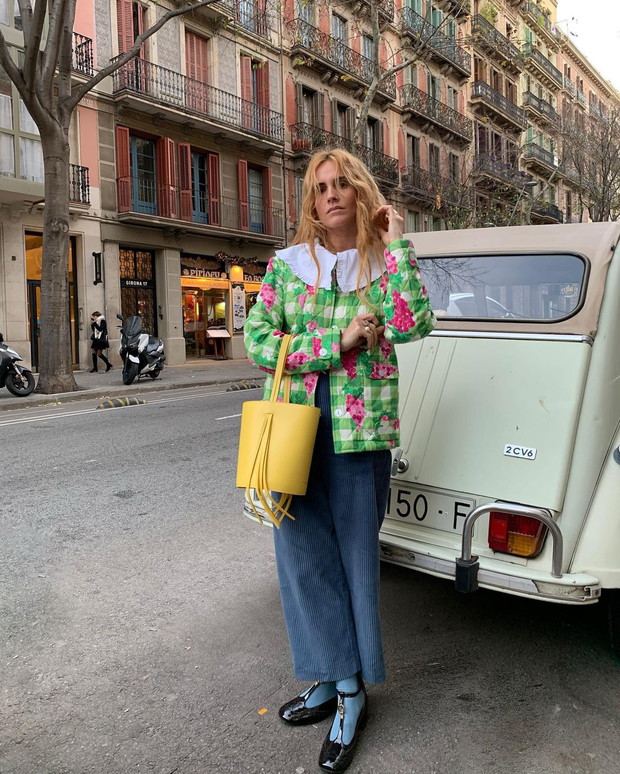 Najmodniejszy trend sezonu na Instagramie - bluzka z kołnierzykiem w stylu vintage a