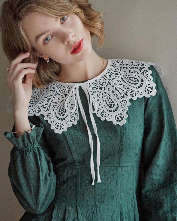 Najmodniejszy trend sezonu na Instagramie - bluzka z kołnierzykiem w stylu vintage a