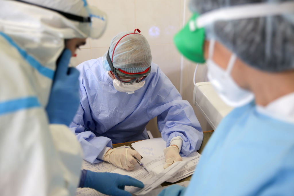 Koronawirus bezobjawowy może dawać groźne powikłania