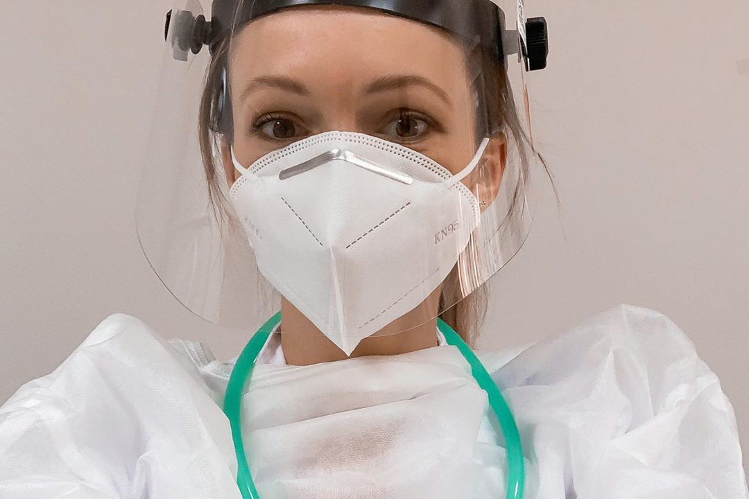 Koronawirus: „Chorych jest coraz więcej, a personelu medycznego coraz mniej” – wpis tej lekarki daje do myślenia