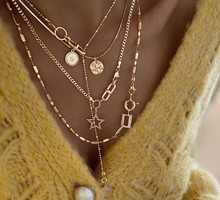 Naszyjniki jak je nosić na co dzień?