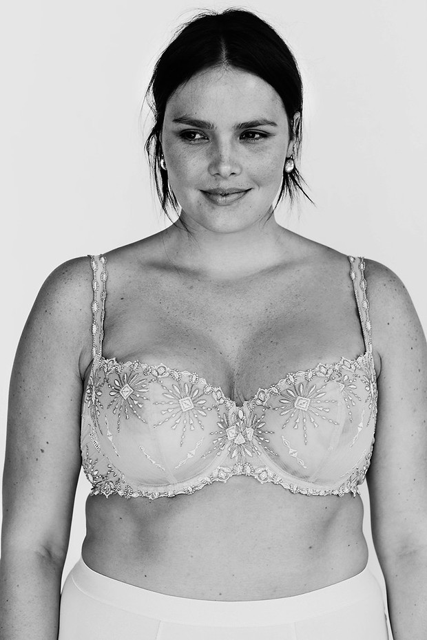 cass-bird-plus-size-lingerie-08