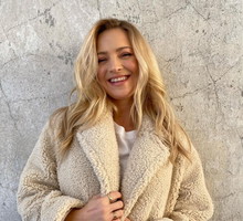 Modny płaszcz na zimę 2020/2021 - misiowy płaszcz Basi Kurdej-Szatan