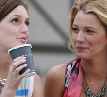 Plotkara powraca. Premiera 7. sezonu "Gossip Girl" już w 2021 roku!