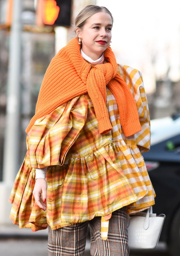 Modne ubrania z bufkami wiosna 2020: trendy moda na wiosnę