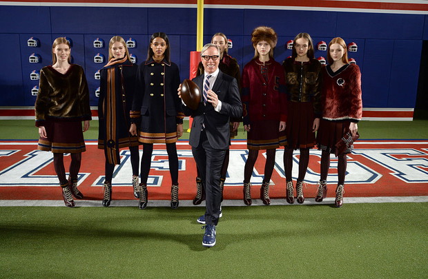 Pokaz Tommy Hilfiger wiosna 2020: LIVE!