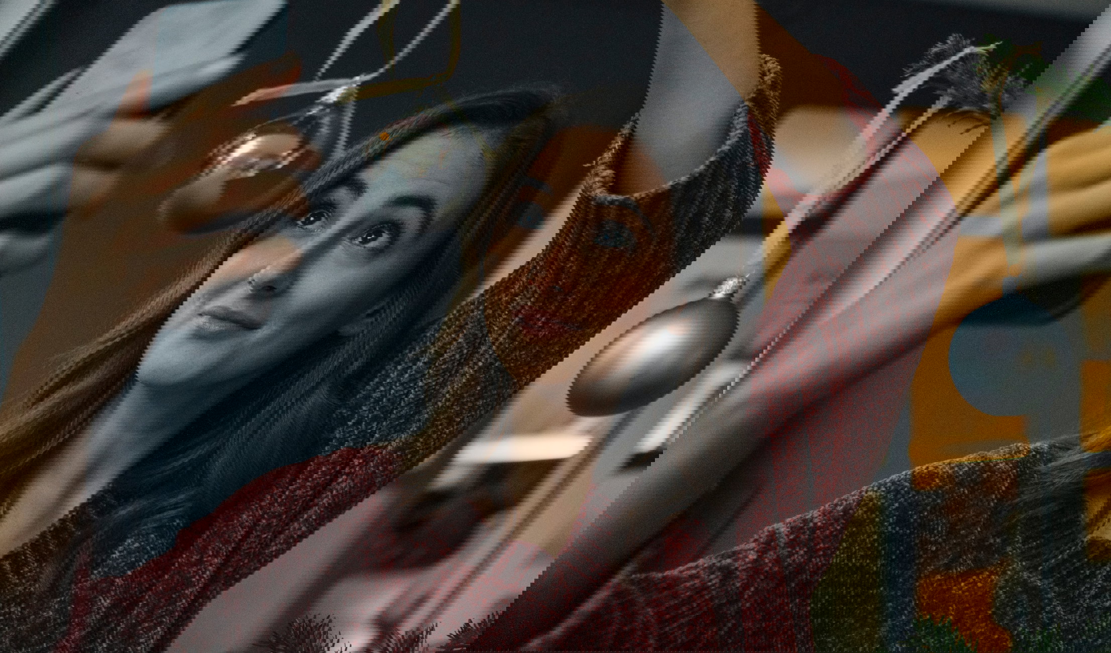 Covidowe bombki, czyli dekoracje na choinkę 2020 z poczuciem humoru