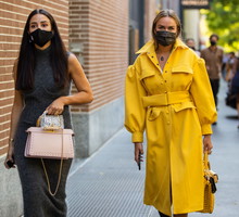 Kolory roku Pantone 2021 wybrane. Jeśli połączymy je razem oznaczają optymizm i siłę. Ten duet kolorów od Pantone na rok 2021 to nadzieja na lepsze czasy