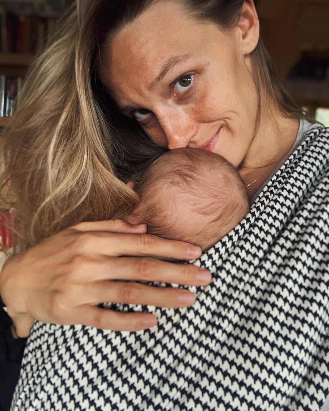 Aleksandra Żebrowska o trudnych relacjach z rodziną w czasie pandemii: "Część z nich nie widziała jeszcze na żywo małego Felka"