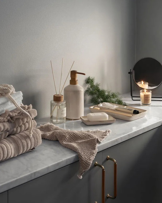 Boże Narodzenie 2020: 7 pomysłów na dekoracje domu ze świątecznej kolekcji H&M Home