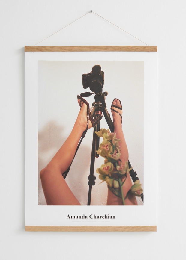 „Jej obraz, jej historia”. & Other Stories świętuje Dzień Kobiet serią ośmiu autoportretów